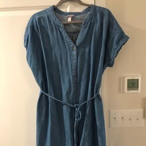 Maternity Jean dress with capped sleeves